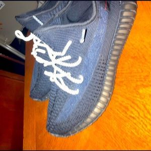 Yezzy 350 v2 reflection